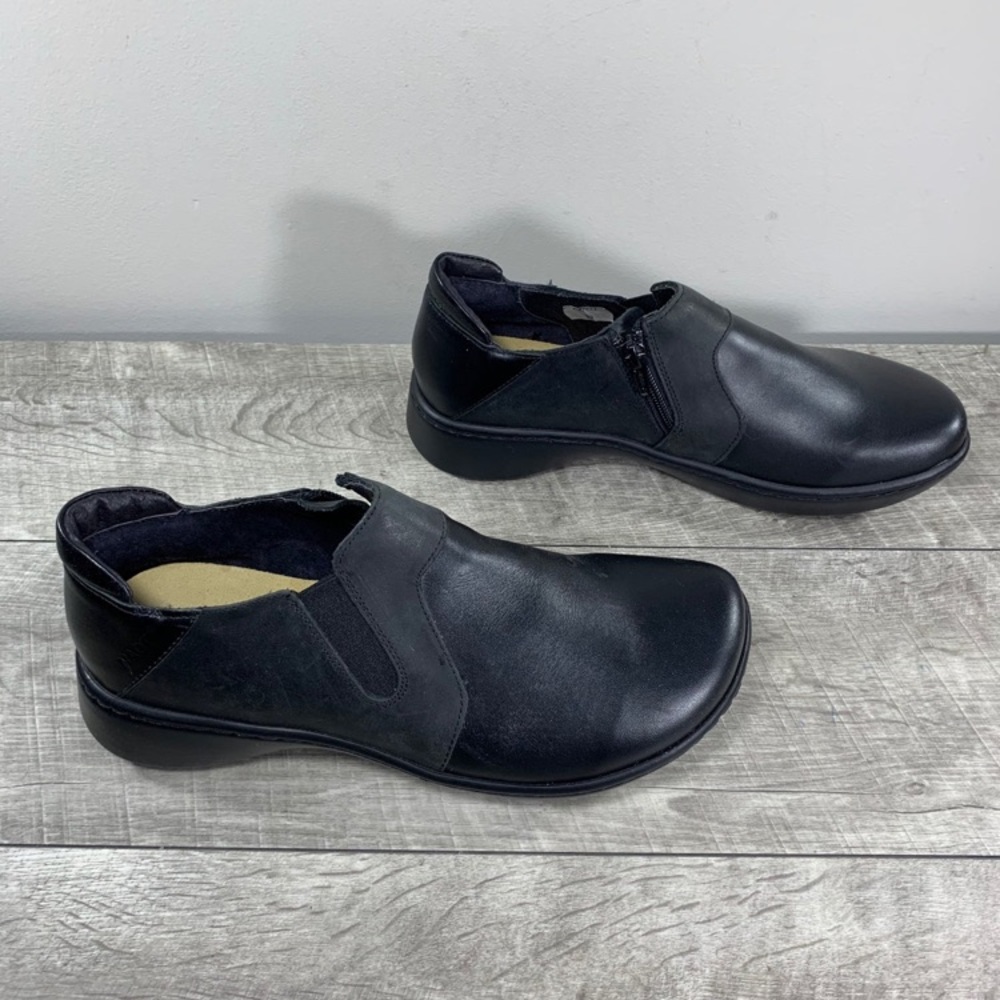 Naot Slip Black Leather Womens Slip On Zipper Casual Loafers Shoes Size 8 EU 39